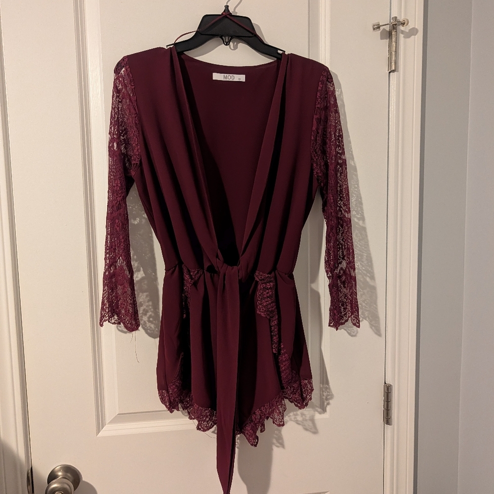Mod sexy Burgundy Lace Trim Front Tie Romper